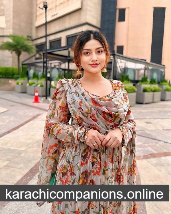 Call Girls in Karachi